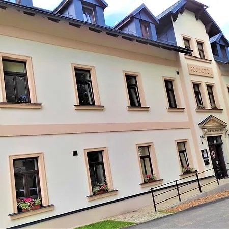 Poutni Dum Hotel 3*